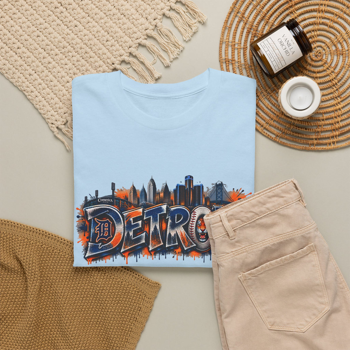Detroit skyline graffiti T-Shirt | city skyline tee, urban street art