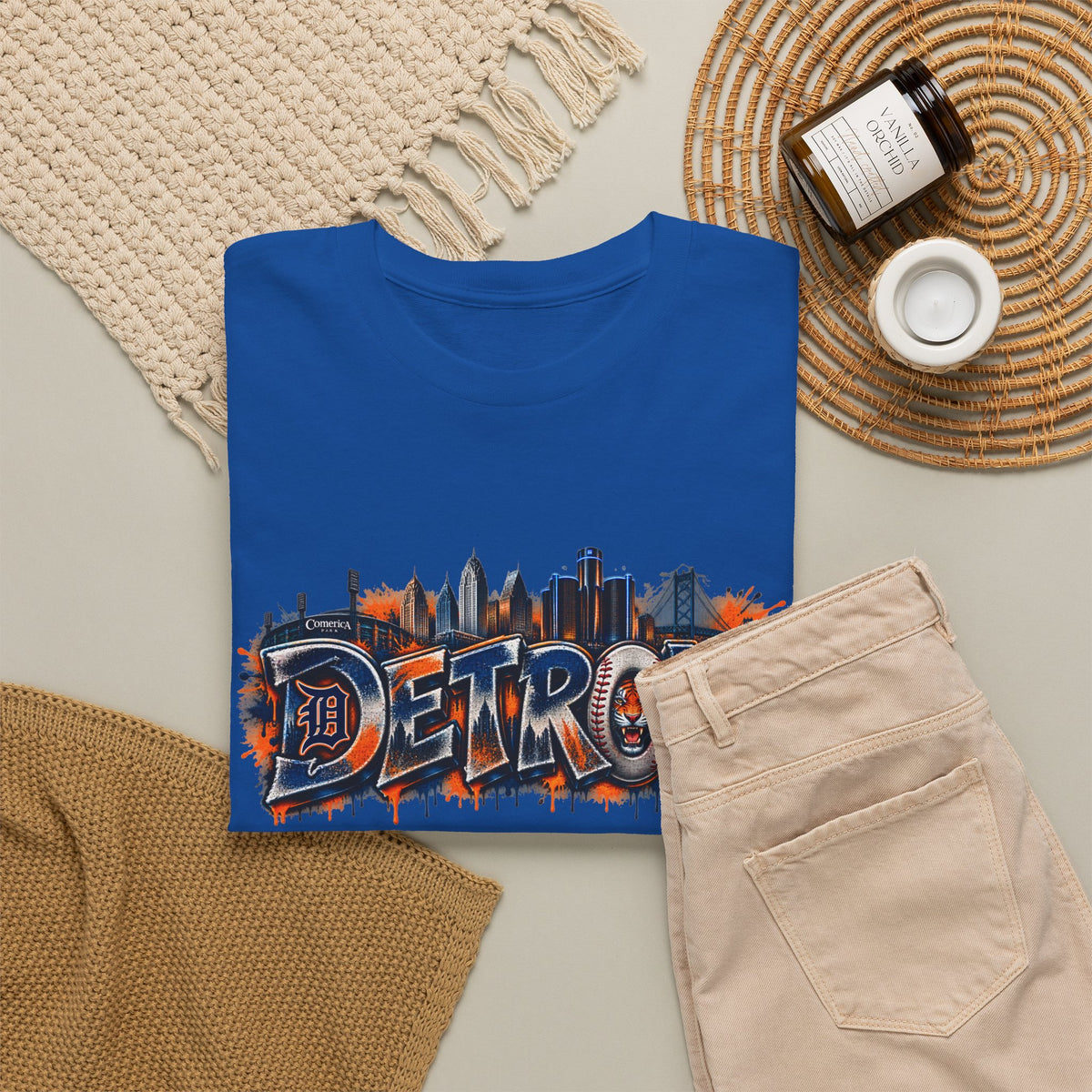 Detroit skyline graffiti T-Shirt | city skyline tee, urban street art