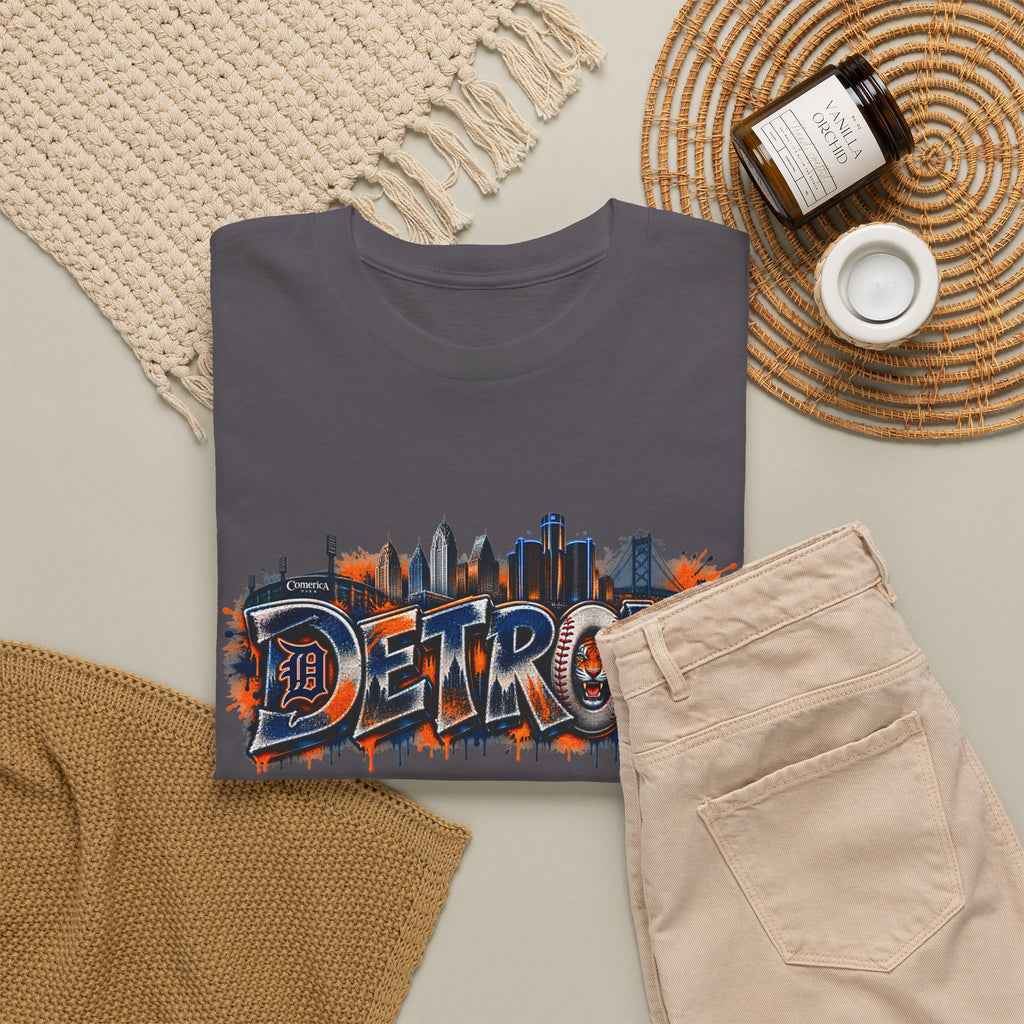 Detroit skyline graffiti T-Shirt | city skyline tee, urban street art