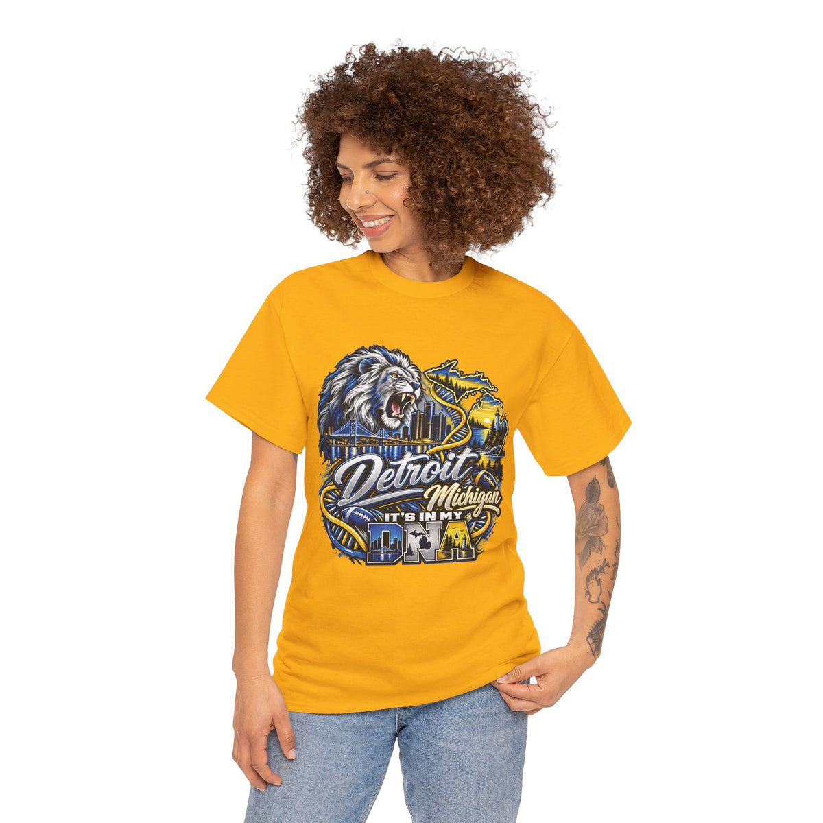 Detroit Michigan Lion Cityscape Graphic T-Shirt