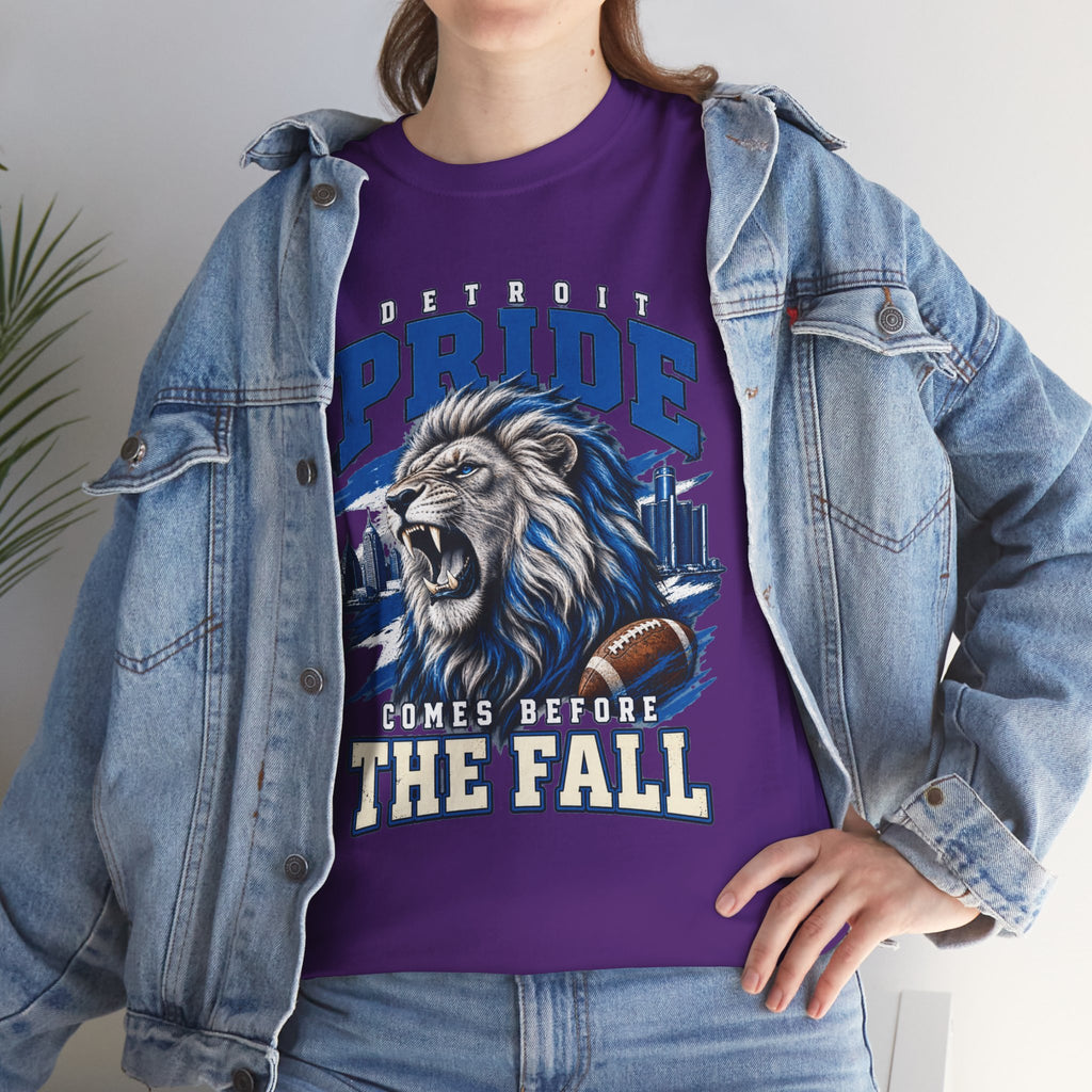 Detroit Pride Comes Before the Fall Lion Graphic T-Shirt