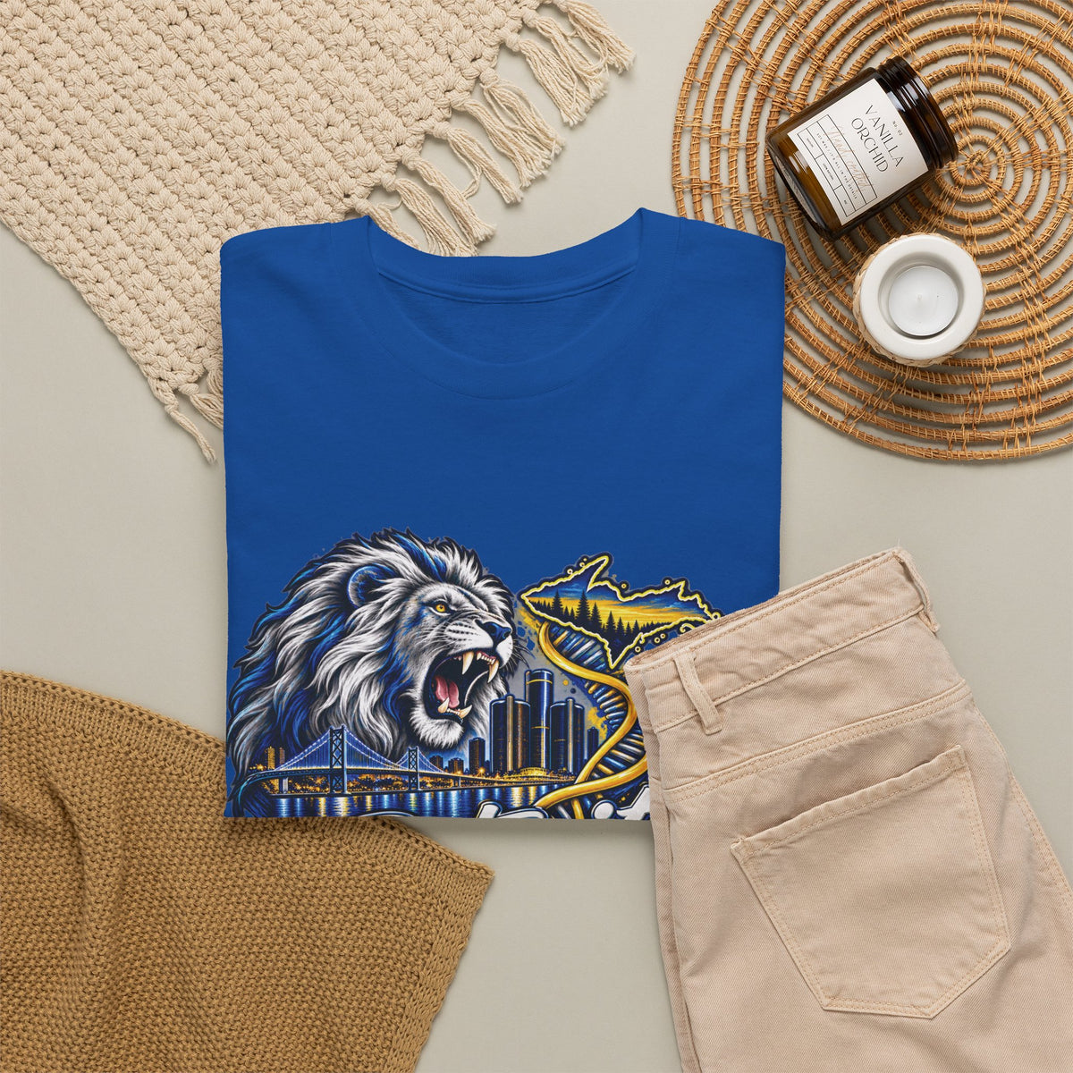 Detroit Michigan Lion Cityscape Graphic T-Shirt