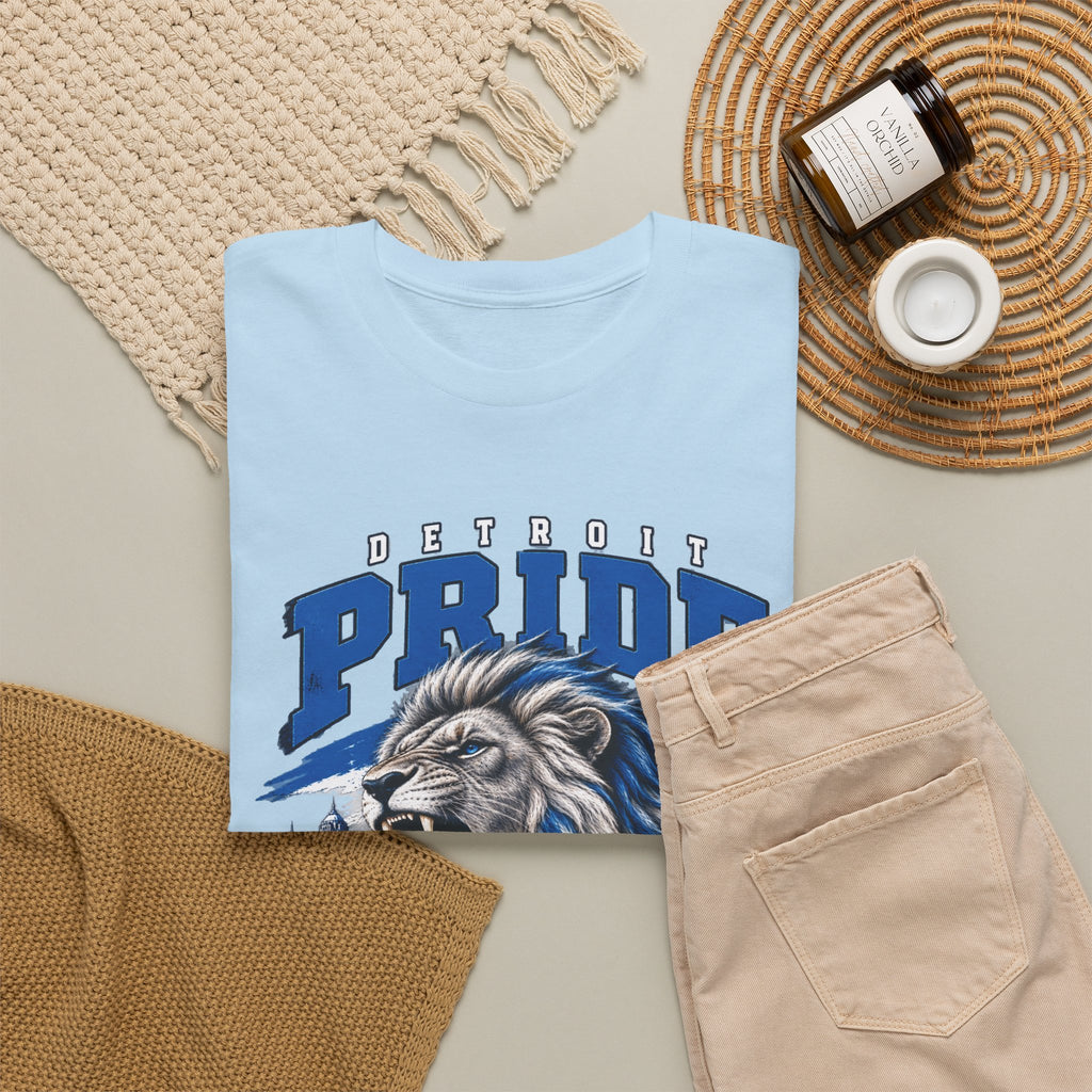 Detroit Pride Comes Before the Fall Lion Graphic T-Shirt