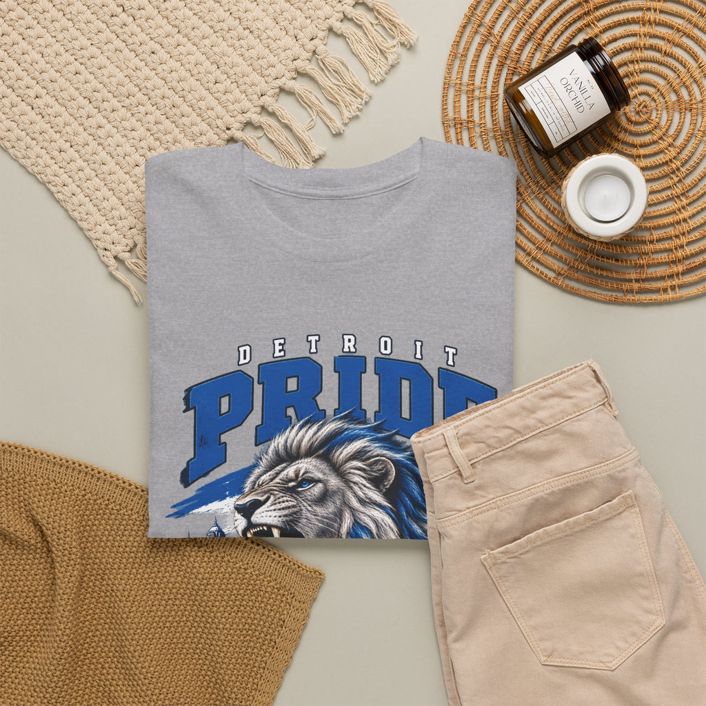 Detroit Pride Comes Before the Fall Lion Graphic T-Shirt