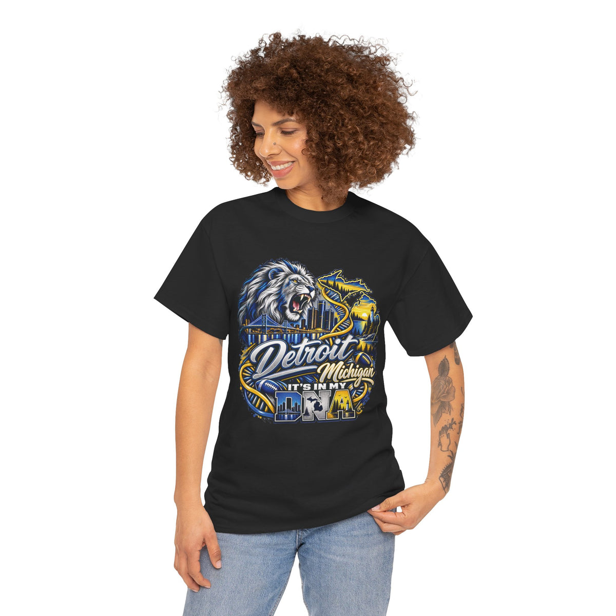 Detroit Michigan Lion Cityscape Graphic T-Shirt