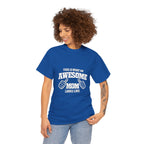Awesome Mom with Pointing Thumbs T-Shirt | Mother's Day Tee