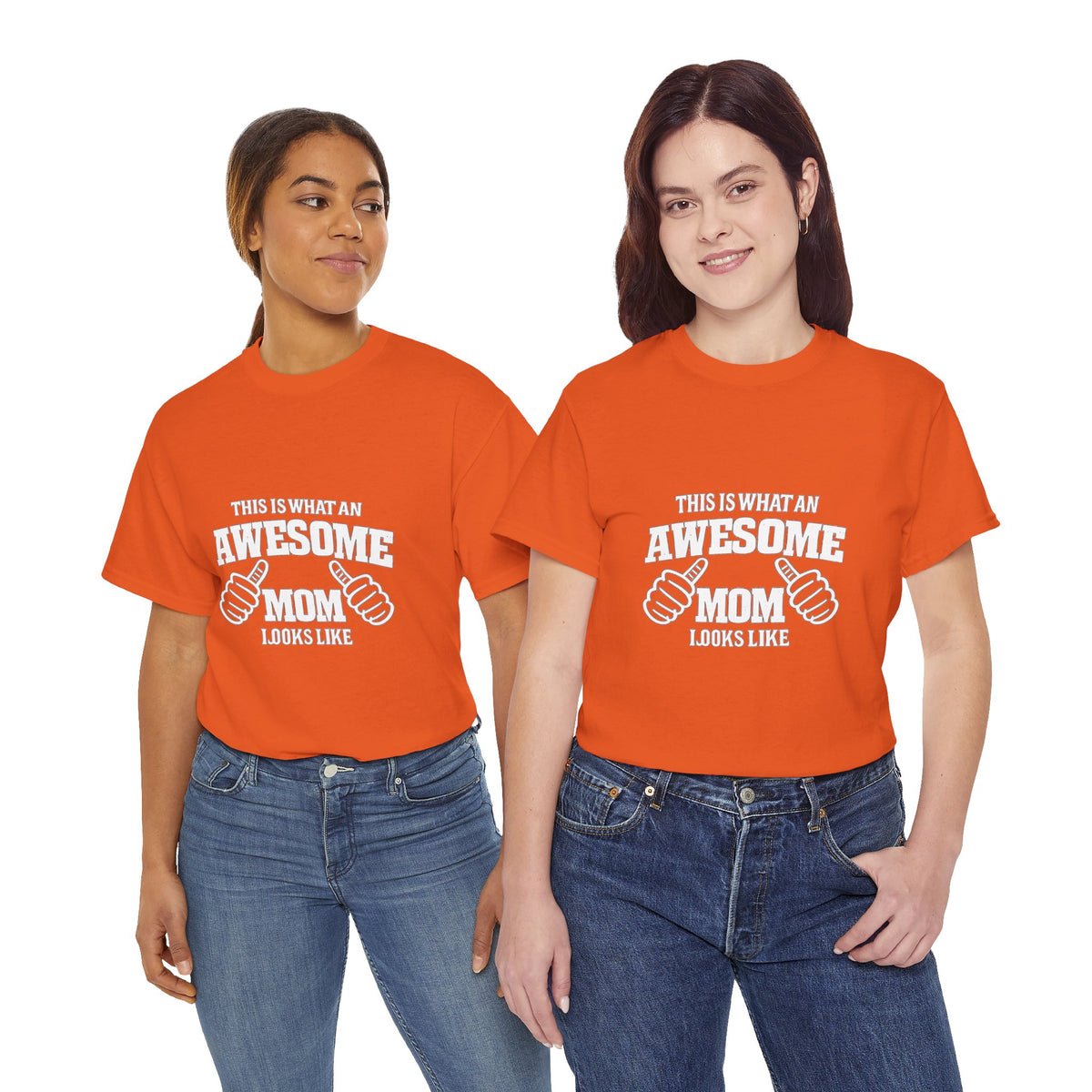 Awesome Mom with Pointing Thumbs T-Shirt | Mother's Day Tee