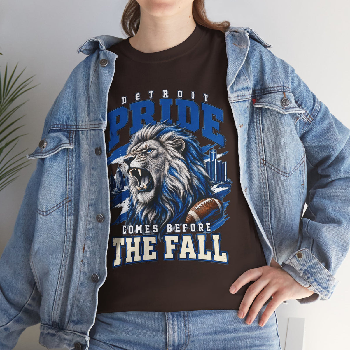 Detroit Pride Comes Before the Fall Lion Graphic T-Shirt