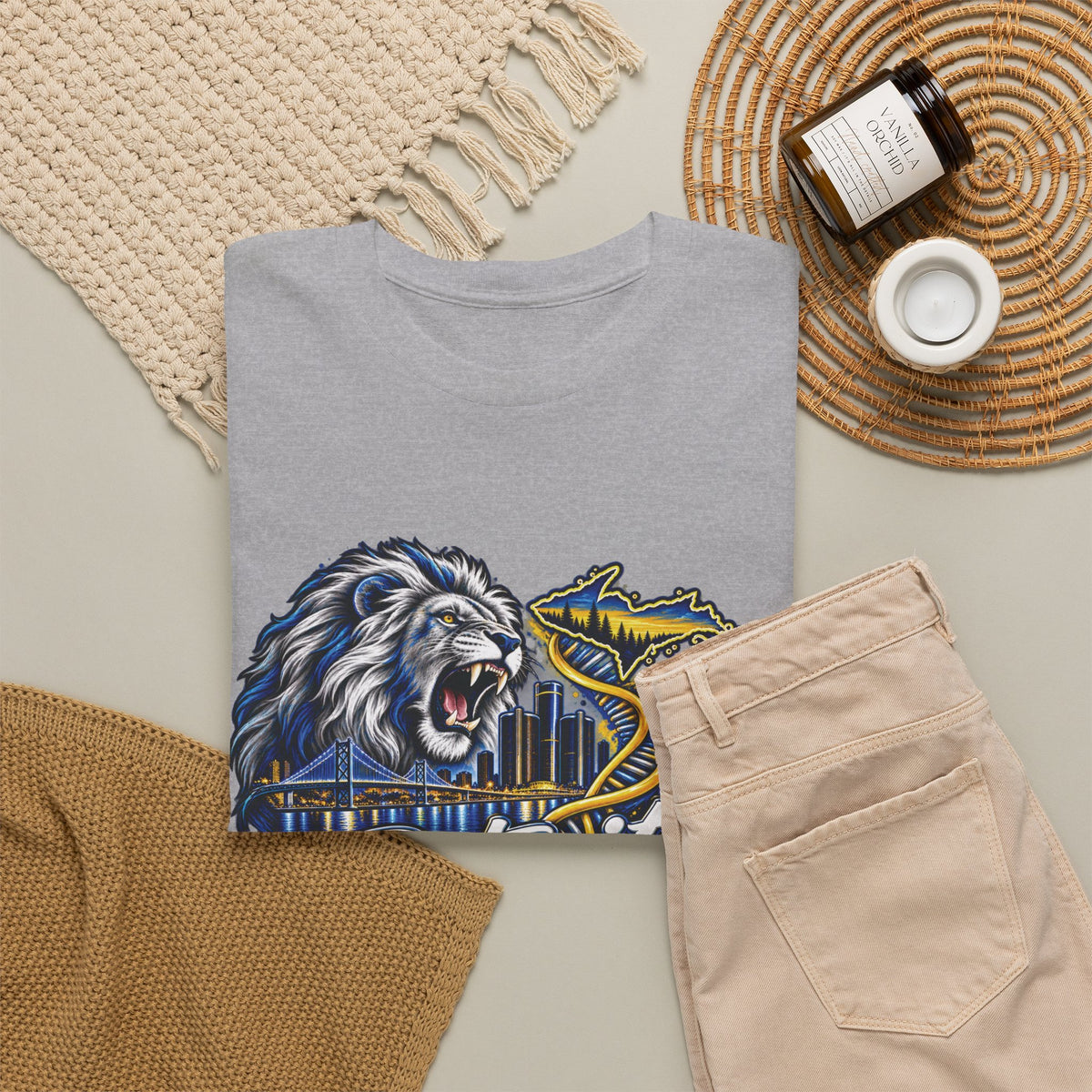 Detroit Michigan Lion Cityscape Graphic T-Shirt