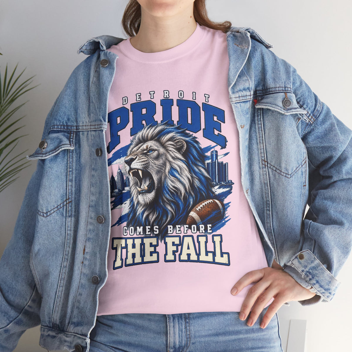 Detroit Pride Comes Before the Fall Lion Graphic T-Shirt
