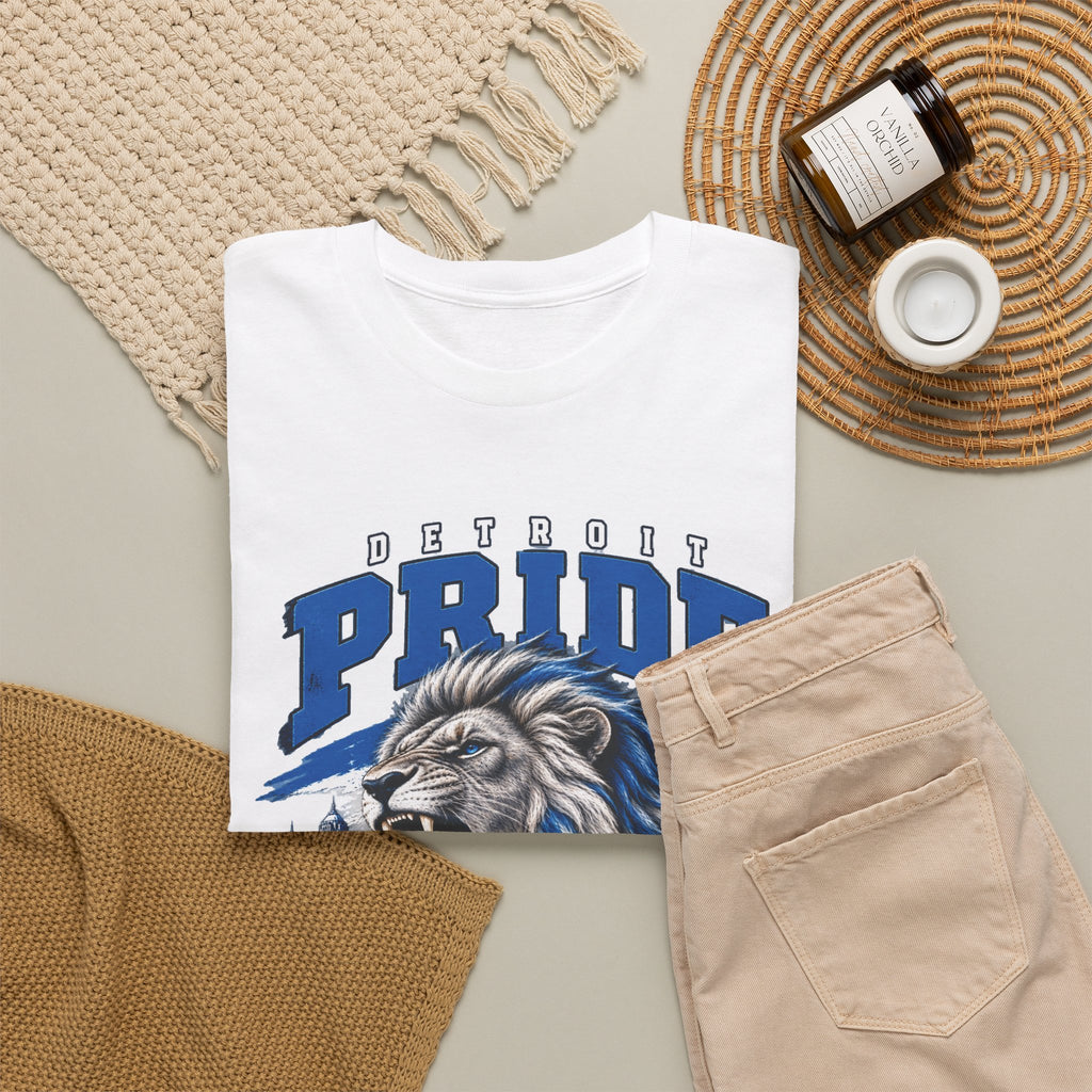 Detroit Pride Comes Before the Fall Lion Graphic T-Shirt