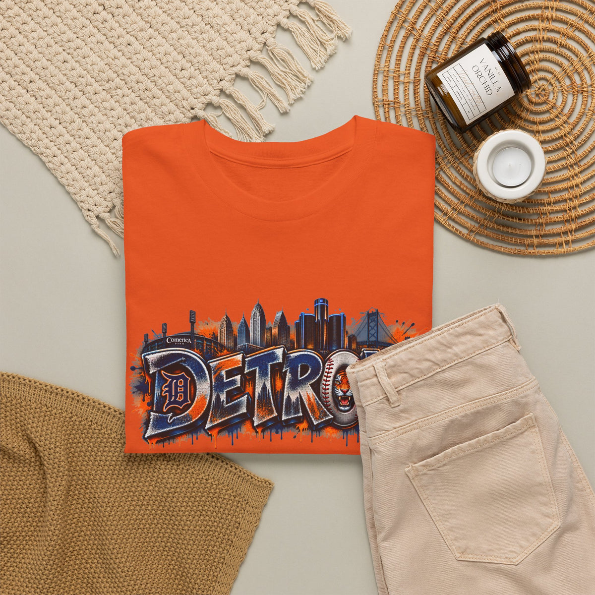 Detroit skyline graffiti T-Shirt | city skyline tee, urban street art
