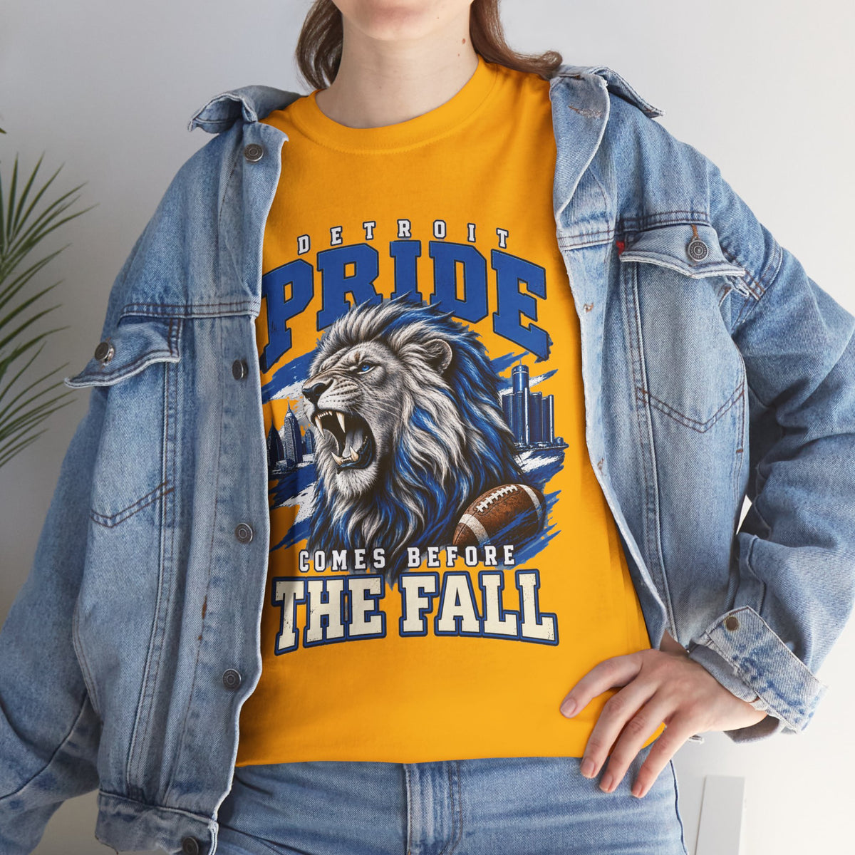 Detroit Pride Comes Before the Fall Lion Graphic T-Shirt