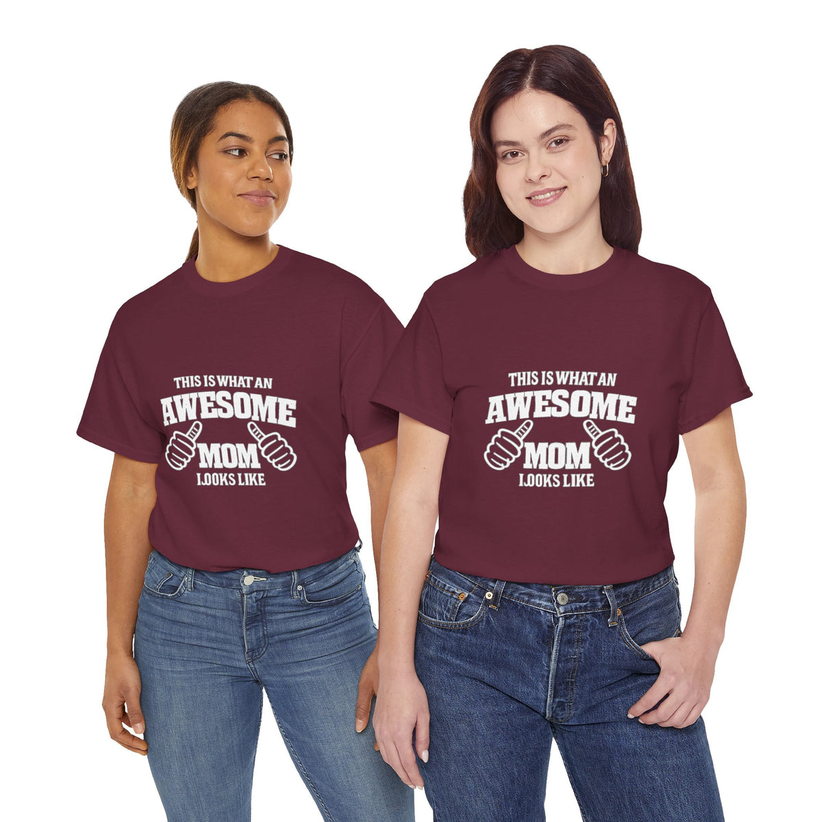 Awesome Mom with Pointing Thumbs T-Shirt | Mother's Day Tee