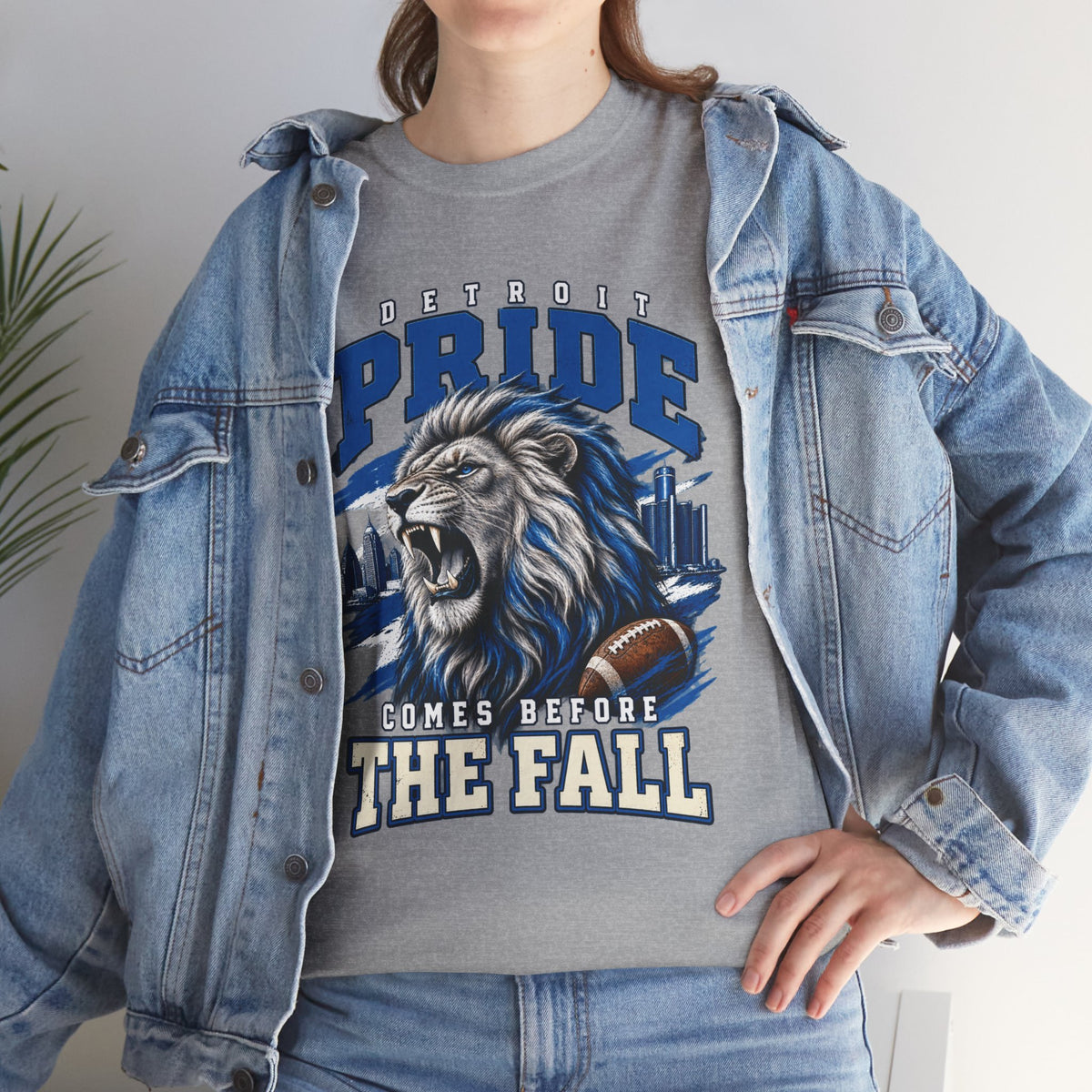 Detroit Pride Comes Before the Fall Lion Graphic T-Shirt