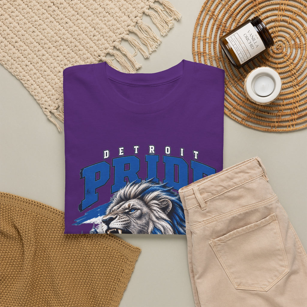 Detroit Pride Comes Before the Fall Lion Graphic T-Shirt
