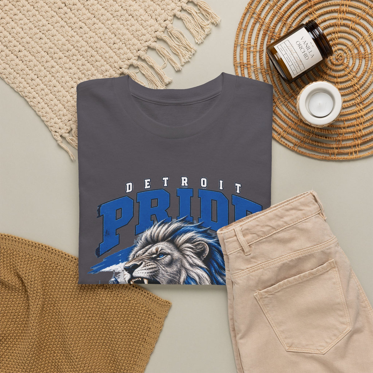Detroit Pride Comes Before the Fall Lion Graphic T-Shirt
