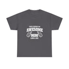 Awesome Mom with Pointing Thumbs T-Shirt | Mother's Day Tee