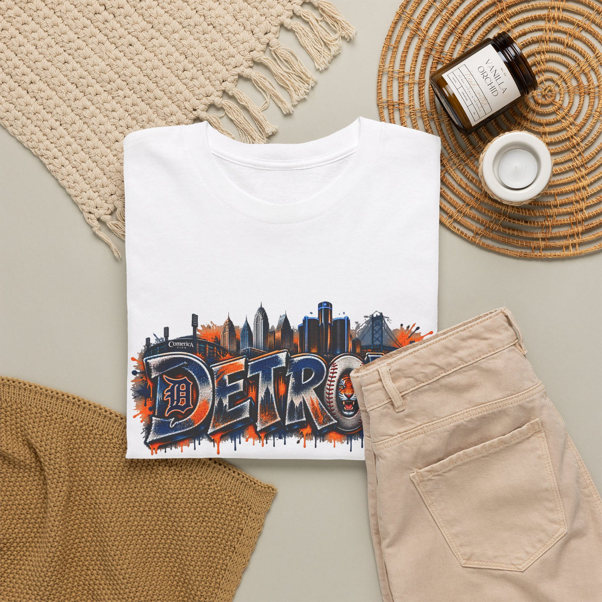 Detroit skyline graffiti T-Shirt | city skyline tee, urban street art