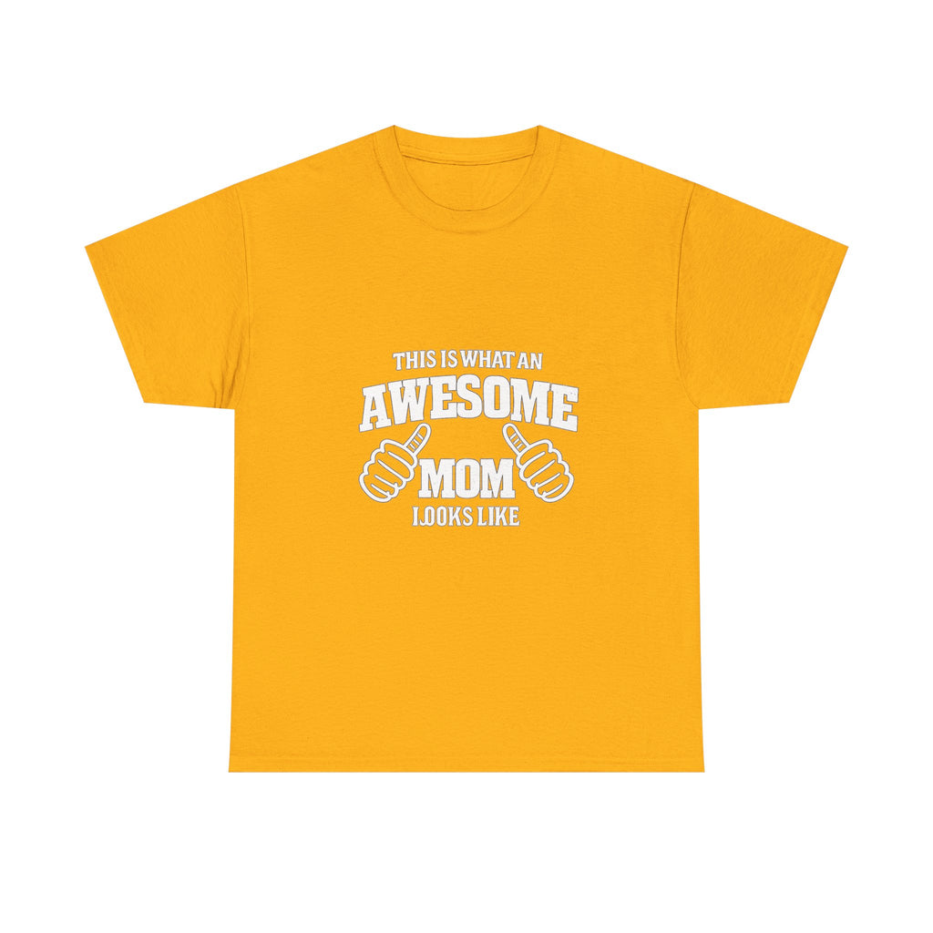 Awesome Mom with Pointing Thumbs T-Shirt | Mother's Day Tee