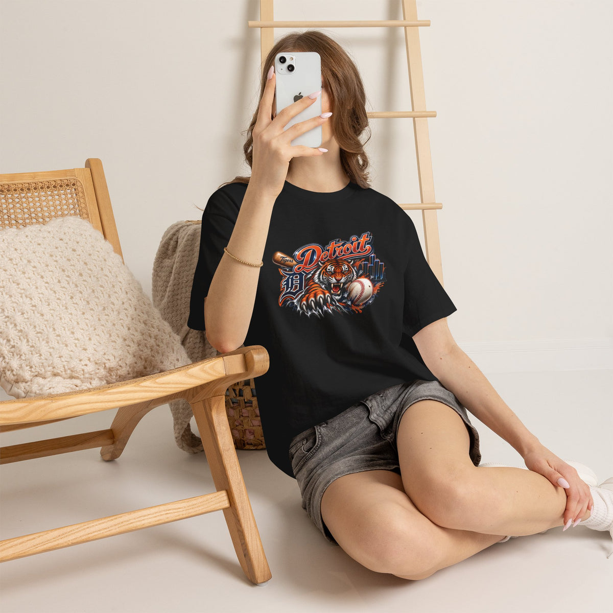 Detroit Tiger Baseball T-Shirt | Detroit skyline, claw marks