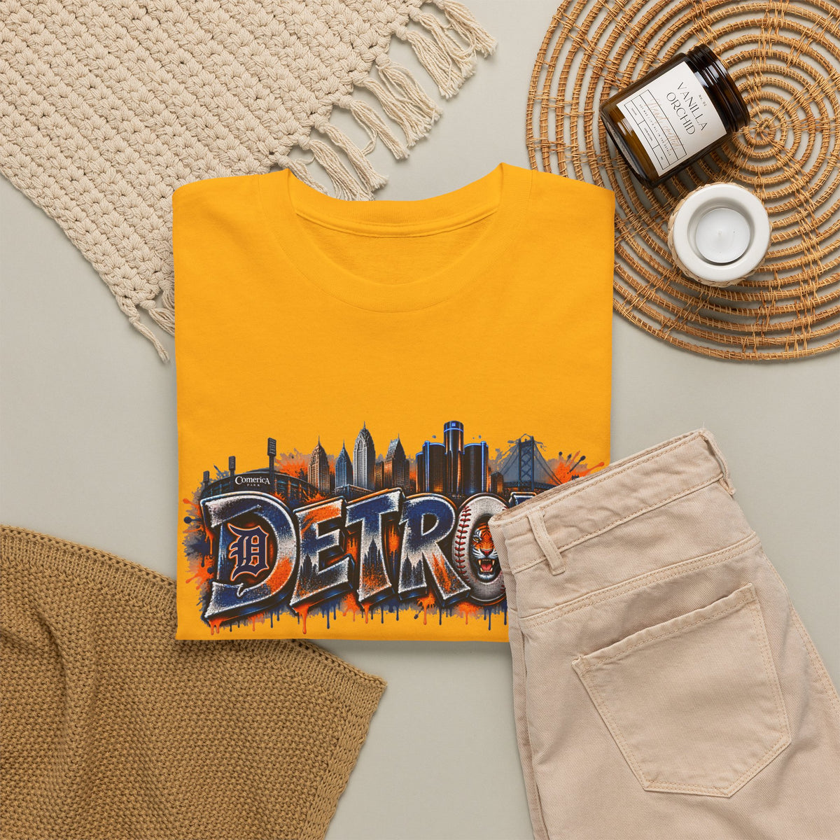 Detroit skyline graffiti T-Shirt | city skyline tee, urban street art